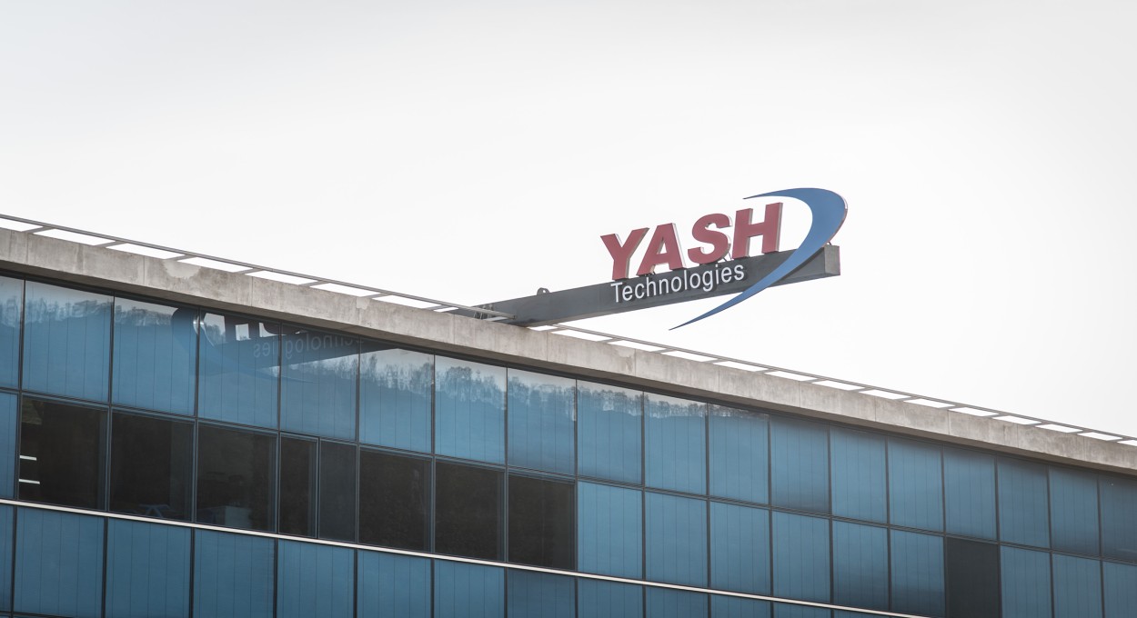 Yash Technologies is hiring | Java Full Stack Developer